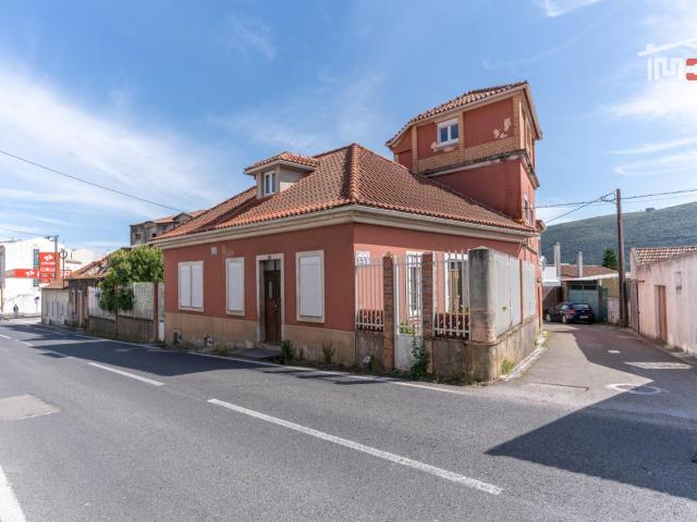 Casa venda em Porto De Mós, Leiria