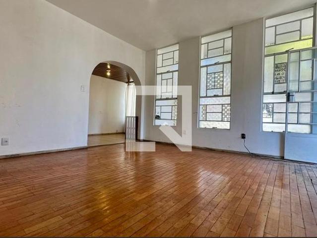 Casa aluguel em Região Geográfica Imediata de Belo Horizonte, Região Metropolitana de Belo Horizonte