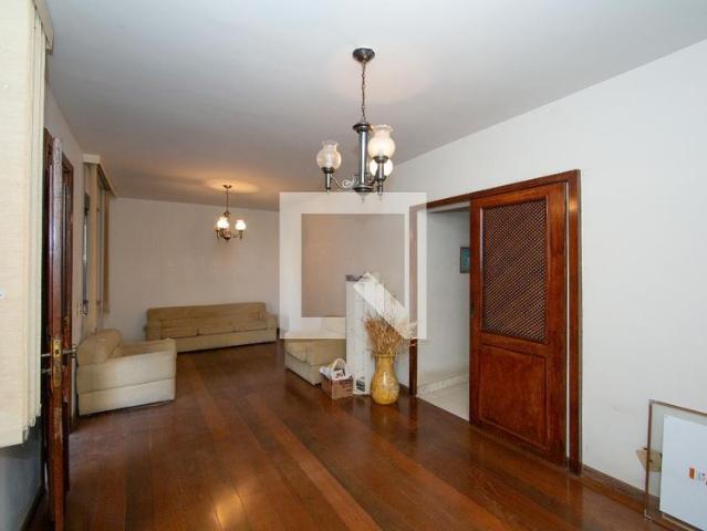 Casa aluguel em Região Geográfica Imediata de Belo Horizonte, Região Metropolitana de Belo Horizonte
