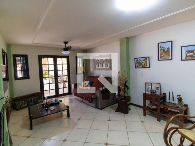 Casa aluguel em Região Geográfica Imediata do Rio de Janeiro, Região Metropolitana do Rio de Janeiro