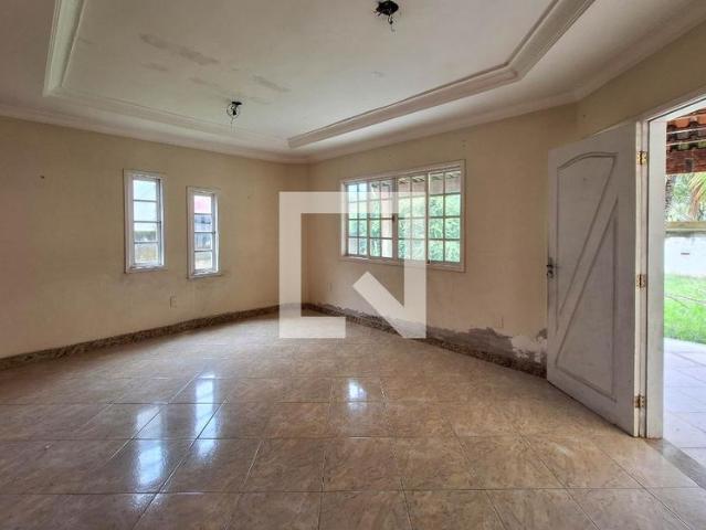 Casa aluguel em Região Geográfica Imediata do Rio de Janeiro, Região Metropolitana do Rio de Janeiro