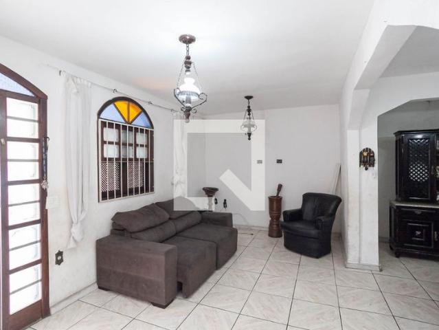Casa aluguel em Conjunto Celso Machado, Belo Horizonte