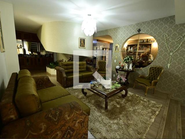 Casa aluguel em Região Geográfica Imediata de Goiânia, Goiânia