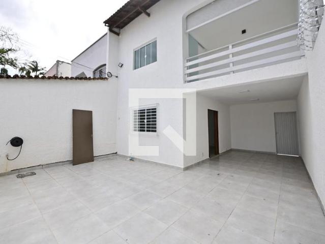 Casa aluguel em Região Geográfica Imediata de Goiânia, Goiânia