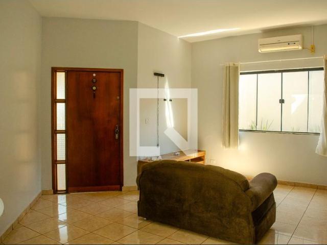 Casa aluguel em Residencial Humaitá, Goiânia