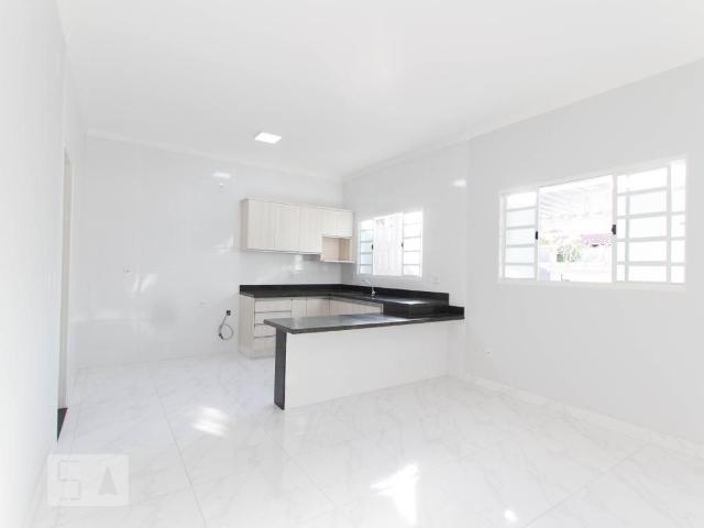 Casa aluguel em Vila Monticelli, Goiânia