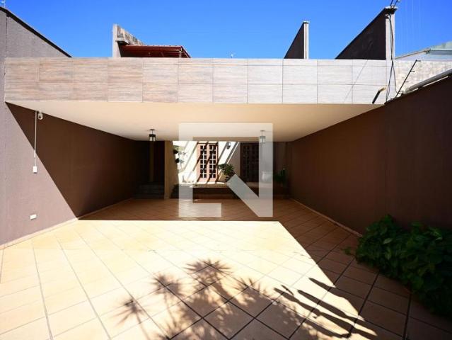 Casa aluguel em Região Geográfica Imediata de Goiânia, Goiânia