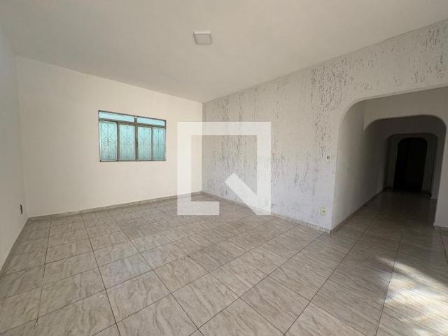 Casa aluguel em Região Geográfica Imediata de Goiânia, Goiânia