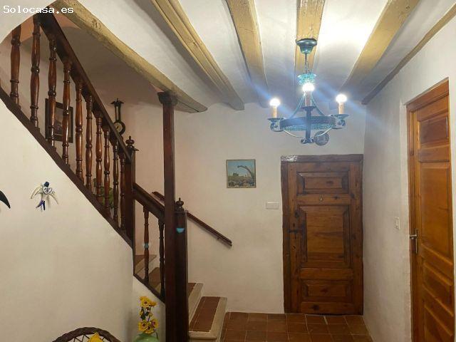 Casa en venta en Allueva, Aragón