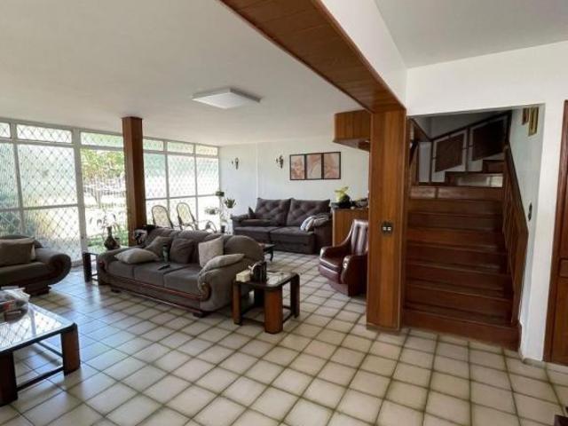 Casa venda em Região Geográfica Imediata do Distrito Federal, Região Integrada de Desenvolvimento do Distrito Federal e Entorno