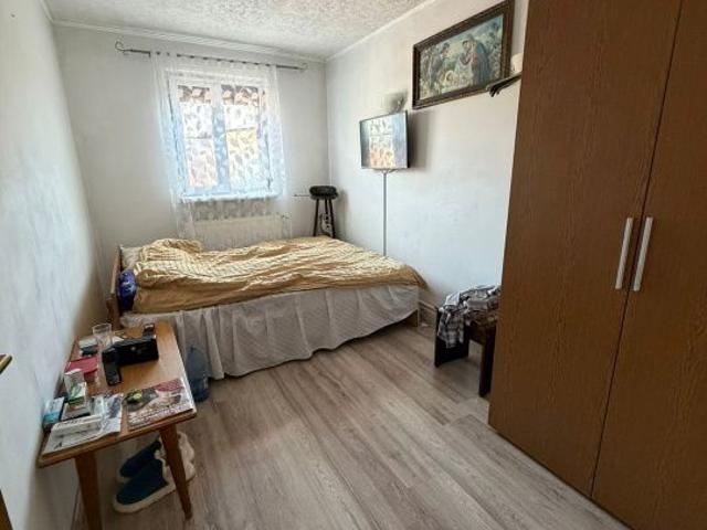 Casă vânzări