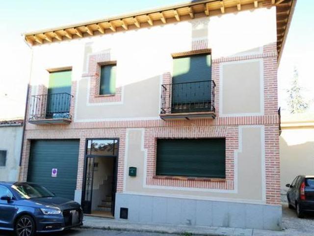 Casa en alquiler en Torrecaballeros, Castilla y León