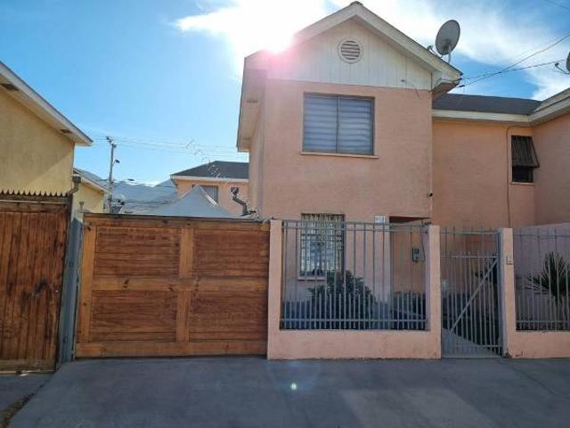 Casa en arriendo en Parinacota, Atacama