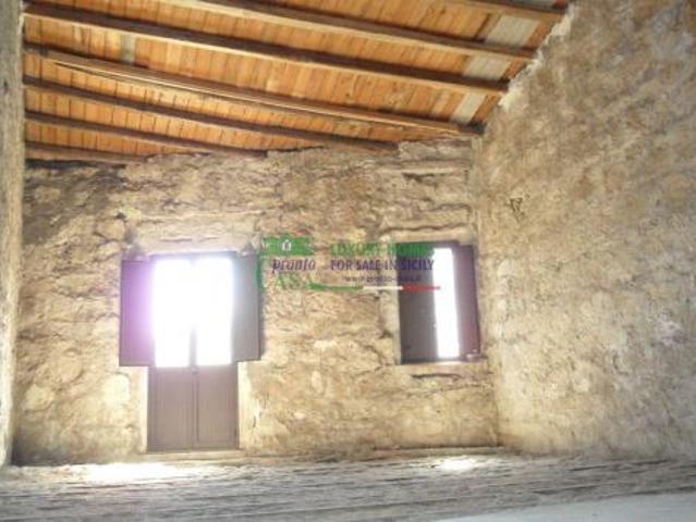 Villa Indipendente in vendita a Comiso, Sicilia