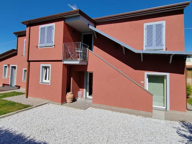 Villa Indipendente in affitto a Tonfano, Toscana