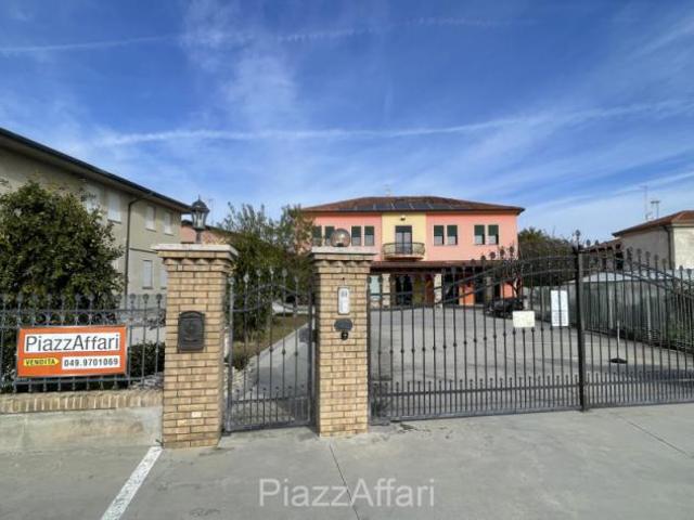 Appartamento in vendita a Correzzola, Veneto