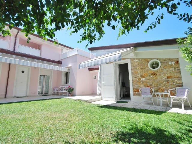 Villa Indipendente in affitto a Tonfano, Toscana