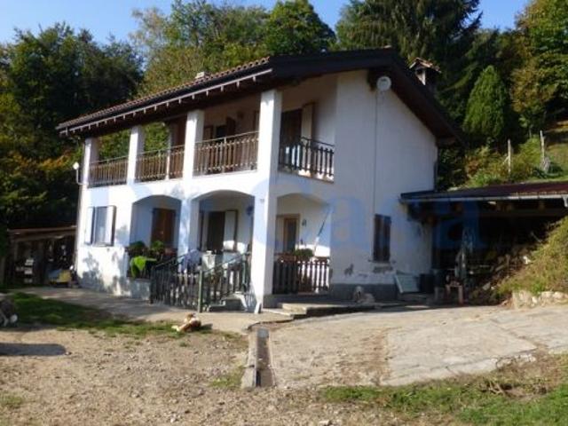 Appartamento in vendita a Comunità Montana Valli del Verbano, Brissago Valtravaglia