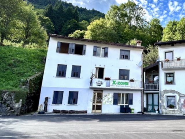 Villa Indipendente in vendita a Lusevera, Friuli-Venezia Giulia