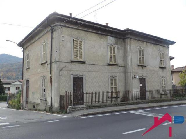 Villa Indipendente in vendita a Cisano Bergamasco, Lombardia