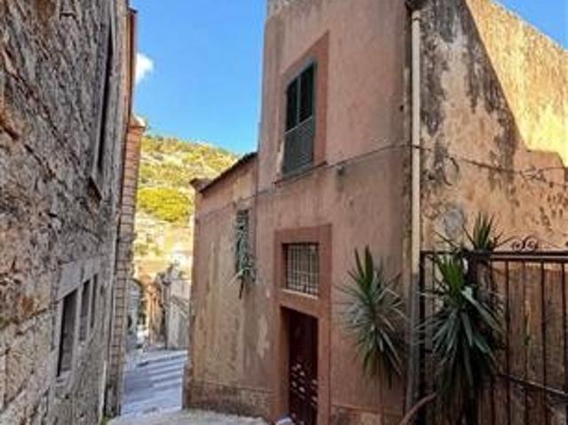 Box in vendita a Dente, Modica