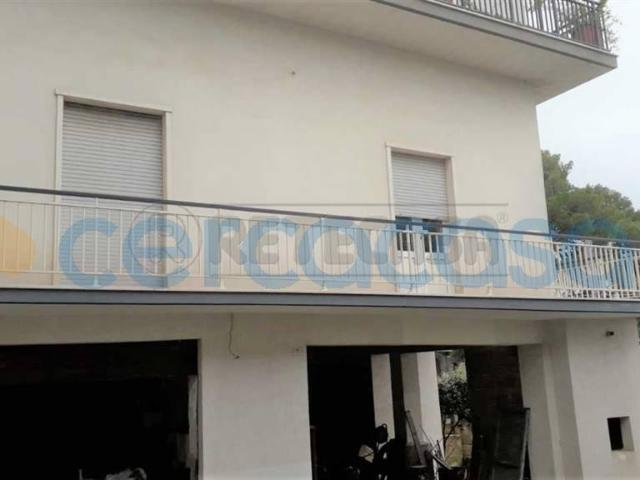 Villa Indipendente in affitto a Puglia, Bari