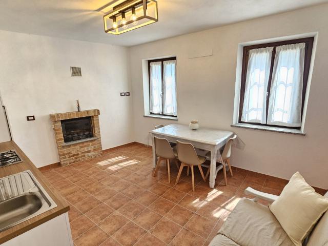 Villa Indipendente in affitto a Sant'Antonio, Piemonte