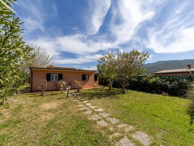 Villa Indipendente in affitto a Orbetello, Toscana