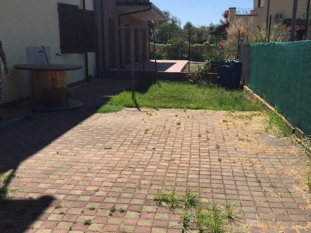 Villa Indipendente in affitto a Marina di Massa, Marina Di Massa