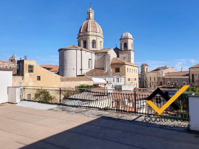 Villa Indipendente in vendita a Aci Catena, Sicilia