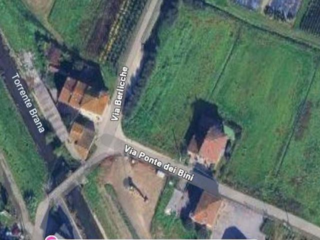 Villa Indipendente in vendita a Agliana, Toscana