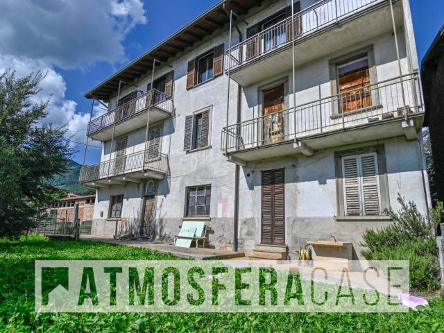 Villa Indipendente in vendita a Almenno San Salvatore, Lombardia