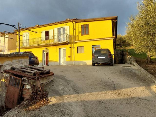 Villa Indipendente in vendita a Ariano Irpino, Campania
