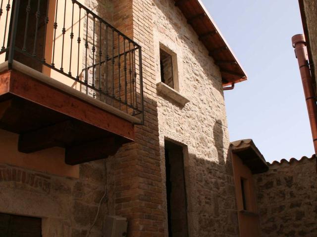 Villa Indipendente in vendita a Case di Cioccio, Marche