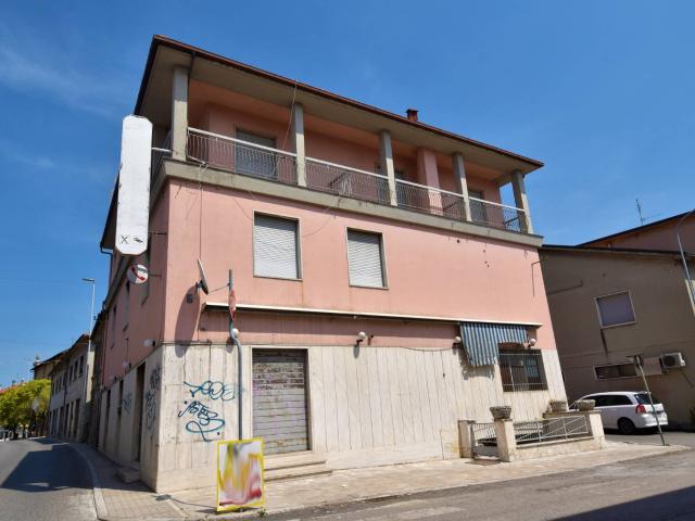 Villa Indipendente in vendita a Cerreto, Marche