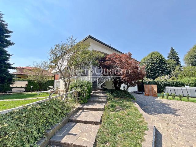 Villa Indipendente in vendita a Bellusco, Lombardia