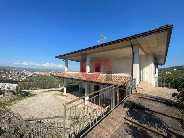 Villa Indipendente in vendita a San Leucio Del Sannio, Campania