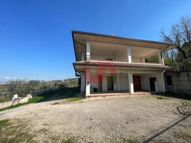 Villa Indipendente in vendita a San Leucio Del Sannio, Campania