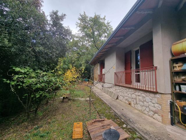 Villa Indipendente in vendita a Bettona, Umbria