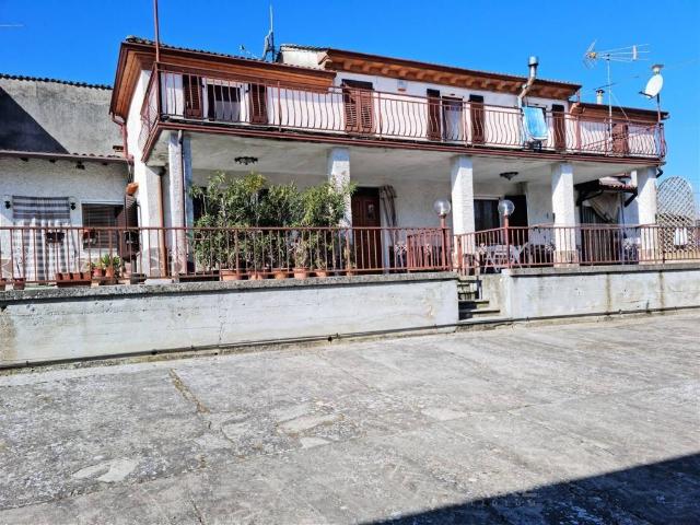 Villa Indipendente in vendita a Borgo Priolo, Lombardia