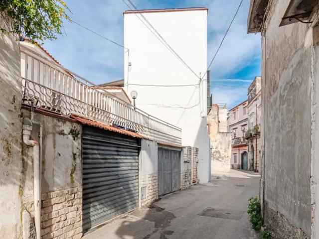 Villa Indipendente in vendita a Boscotrecase, Campania