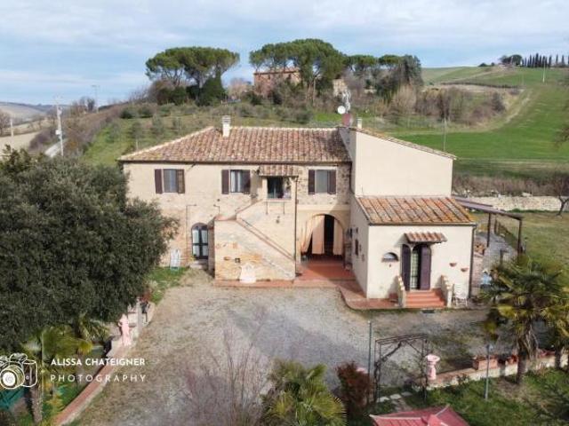 Villa Indipendente in vendita a Buonconvento, Toscana