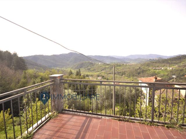 Villa Indipendente in vendita a Beverino, Calice Al Cornoviglio