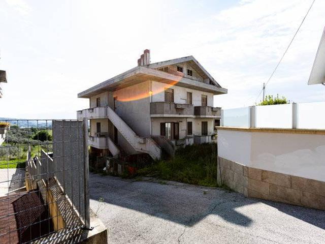 Villa Indipendente in vendita a Cappelle Sul Tavo, Abruzzo
