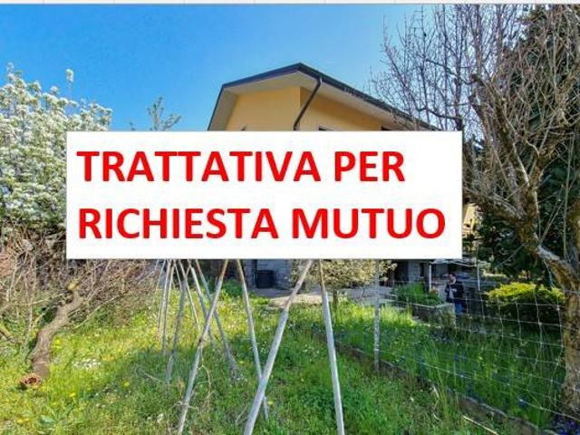 Villa Indipendente in vendita a Carnate, Lombardia