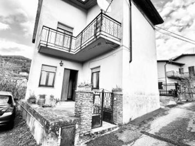 Villa Indipendente in vendita a Luni, Liguria