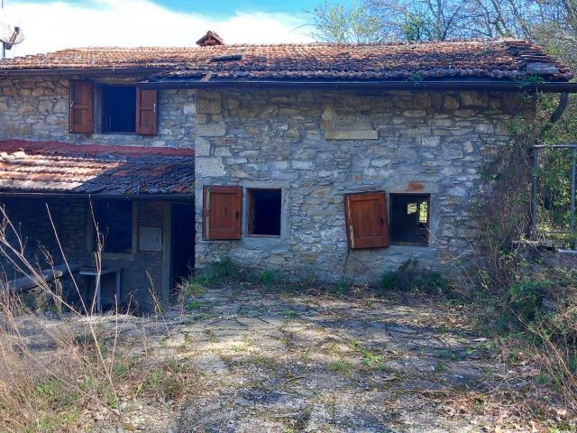 Villa Indipendente in vendita a Strada in Casentino, Castel San Niccolò