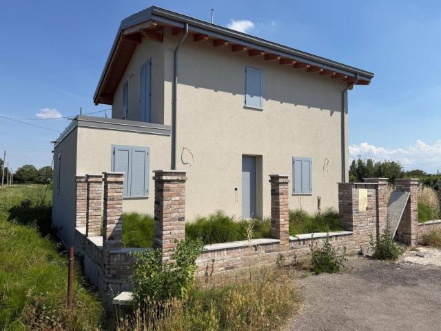 Villa Indipendente in vendita a Unione dei comuni del Sorbara, Castelfranco Emilia