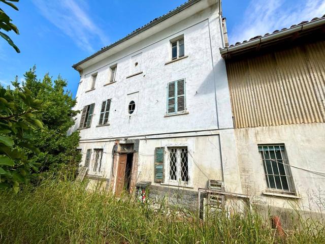 Villa Indipendente in vendita a Piemonte, Alessandria