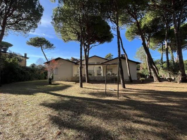 Villa Indipendente in vendita a Milano Marittima, Cervia
